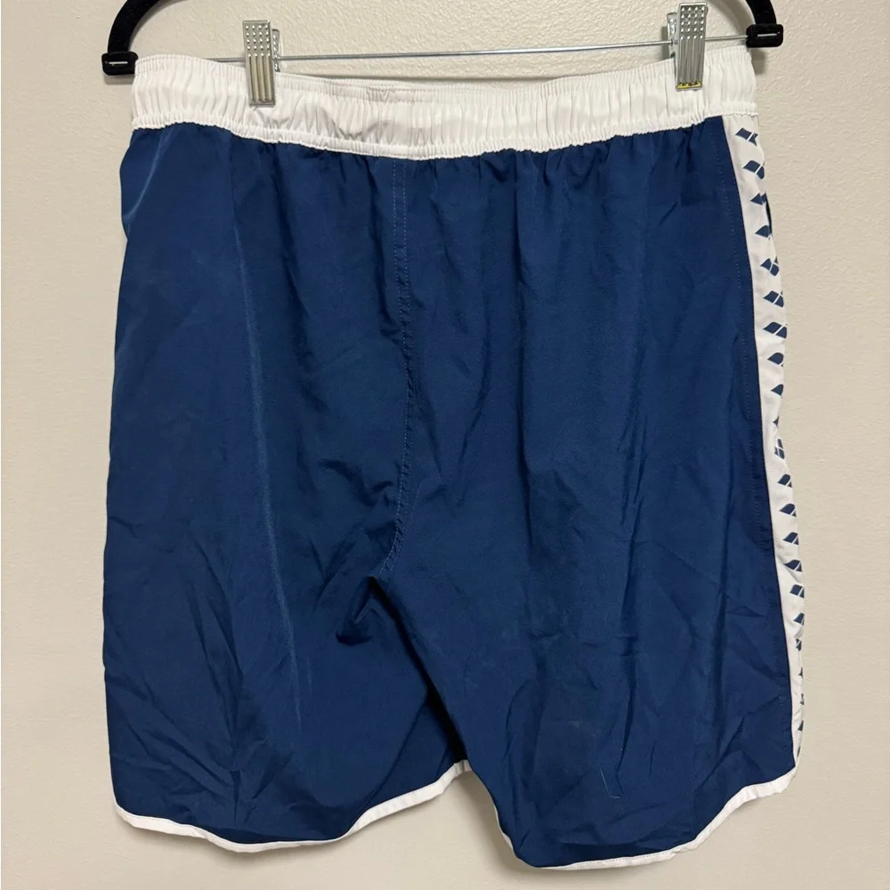Arena Icons Team Stripe Bermuda